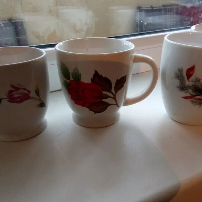 Продам наборы и кружечки