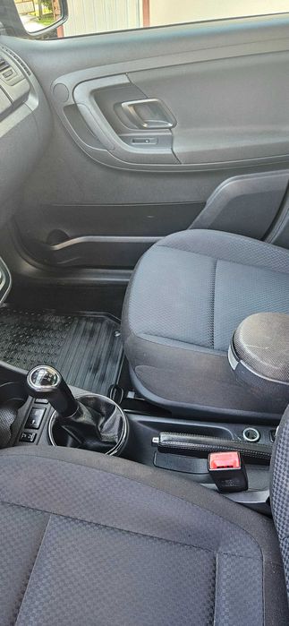 Vând Skoda Fabia
