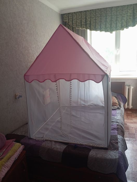 Продам. Домик. Розовый
