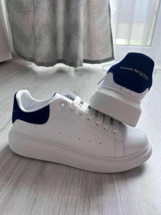 Alexander Mcqueen