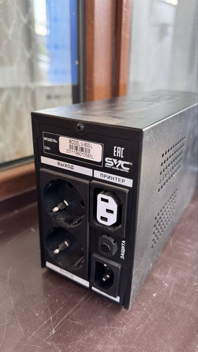 ИБП SVC  V-800-L
