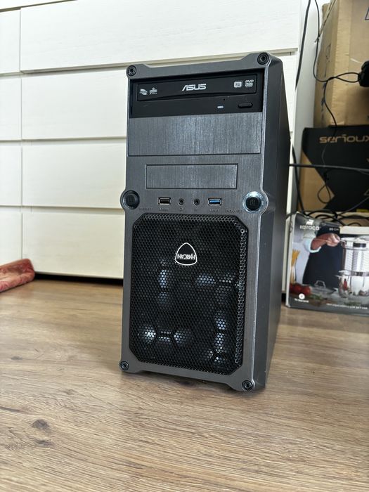 Calculator/PC Gaming• i7-6700K•Placa video 6Gb• 16Gb ram DDR4• SSD + 1Tb • GTX/RTX