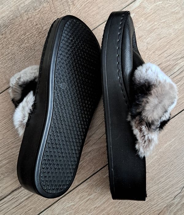 Нови дамски домашни чехли.