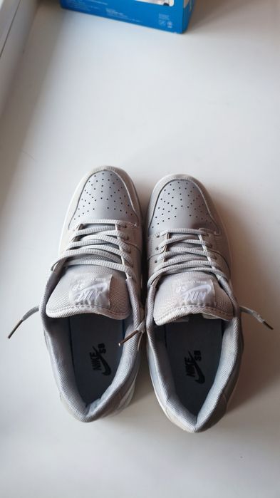 Кросовки nike dunk sb серые
