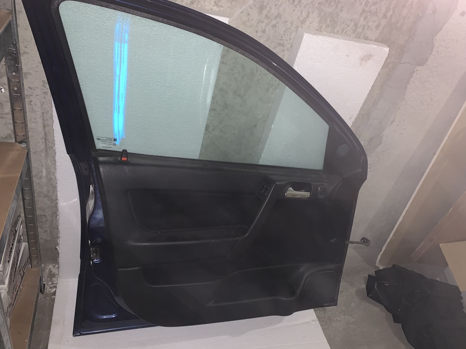 Врата Астра Г шофьорска