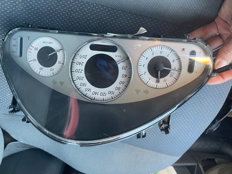 Километраж за Мерцедес W211