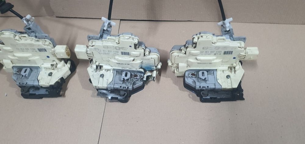 Broasca incuietoare usa fata spate stanga dreapta passat b6 2005 -2010