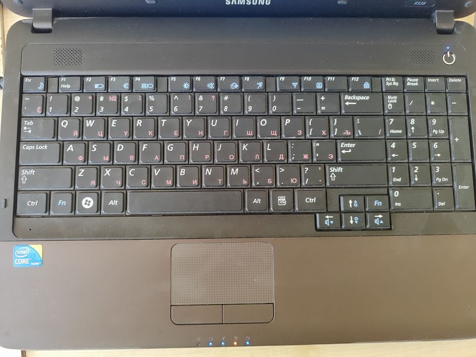Ноутбук Самсунг R538