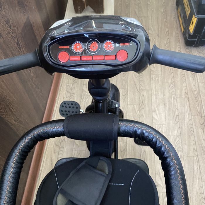 Трехколесный велосипед