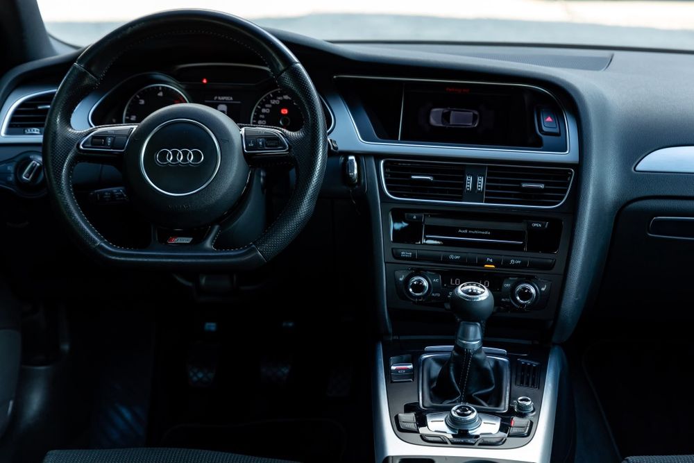 Audi A4 3xS-Line 2015 Quattro 4x4 2.0Diesel 190cp Euro 6 • 12Luni Garantie Motor Cutie si 4X4 • Transport gratuit la domiciliu • Rate • Nr Rosii