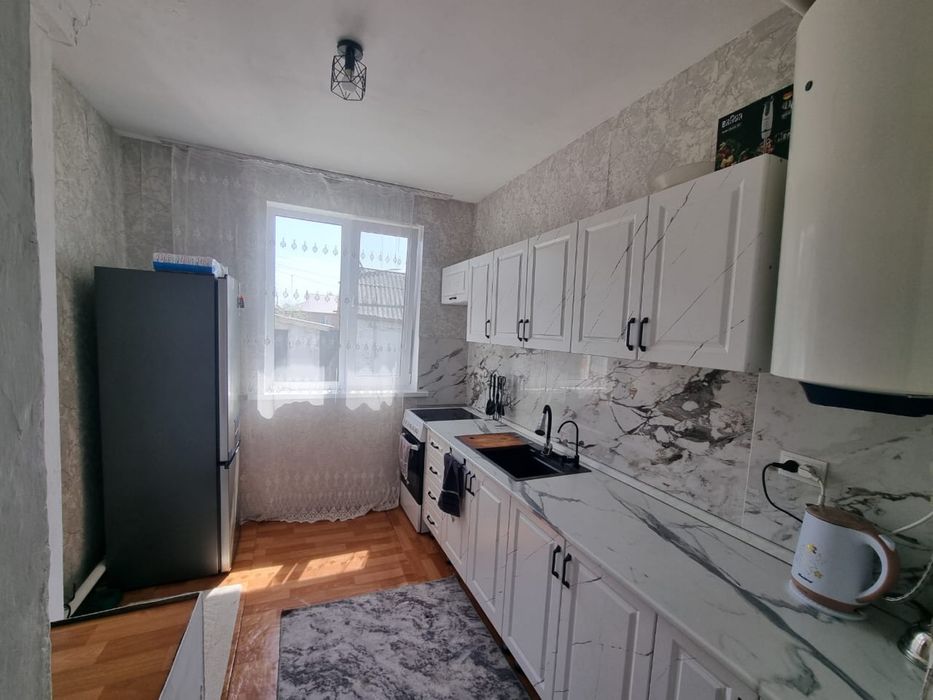 Продам дом (кирпичный)