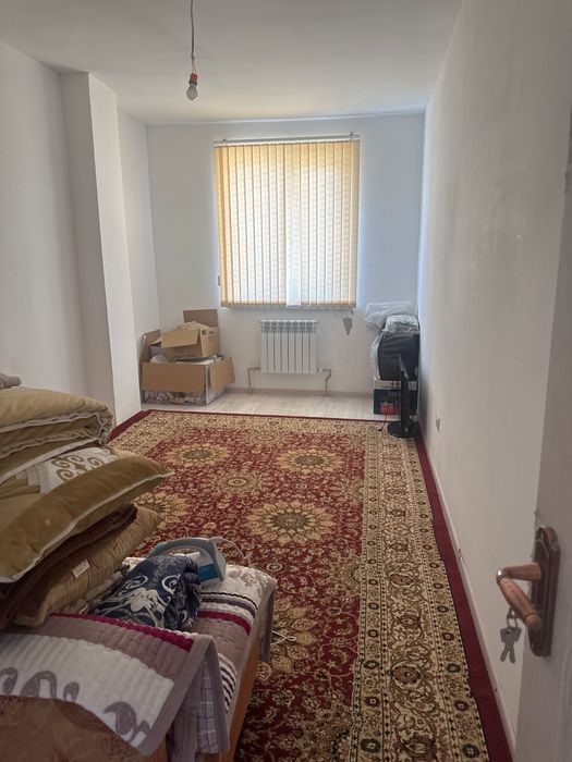 Квартираға жас қыздар аламын!!