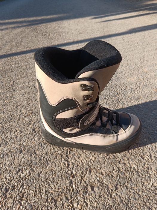 Vand boots snowboard marime 41