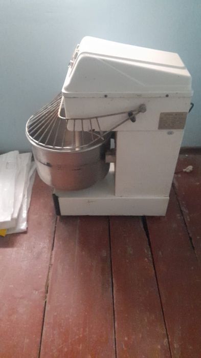 Xamir qoradigan aparat