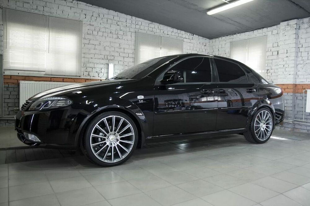 Шумоизоляция и все виды полировки автомобилей,реставрация фар