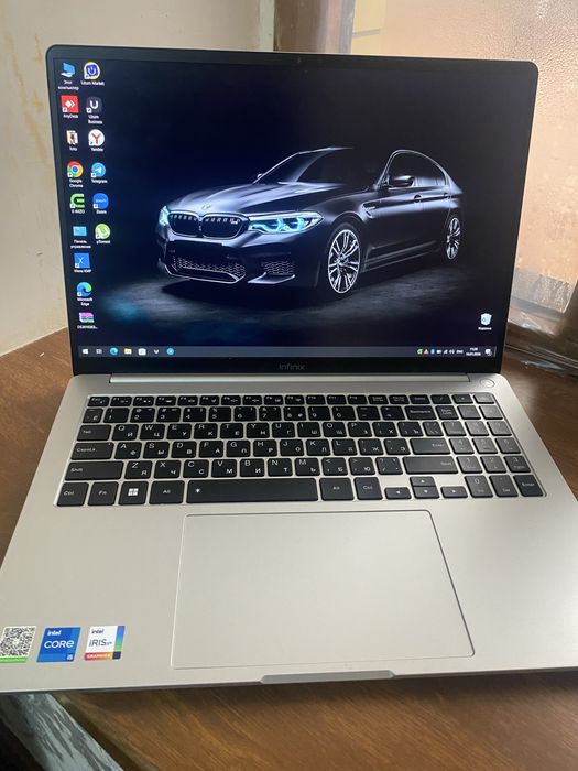 noutbuk core i5  16/512gb ideal sastayani yangi