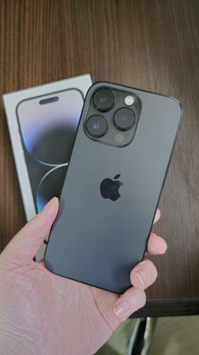 Продам Айфон 14про