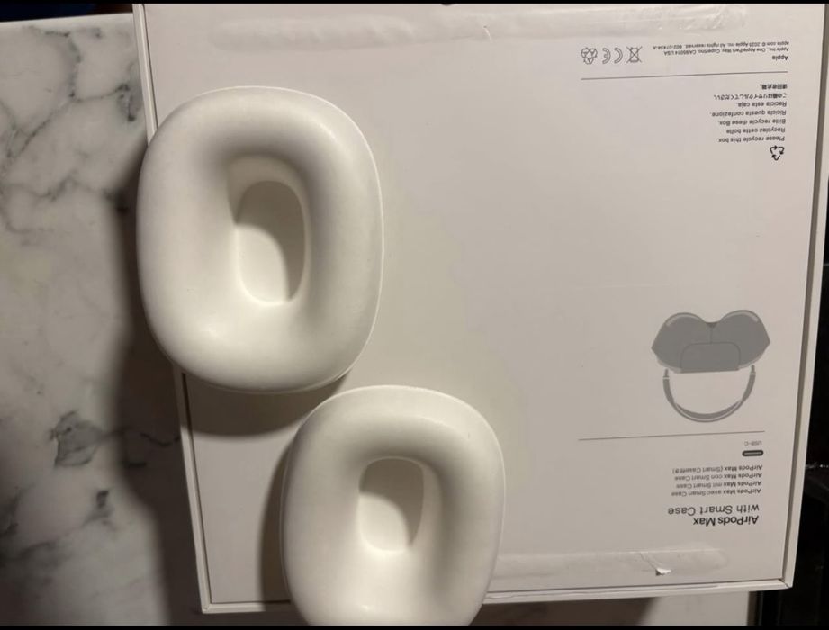 Apple AirPods Max – Culoare Mov (Purple) – Stare Excelentă