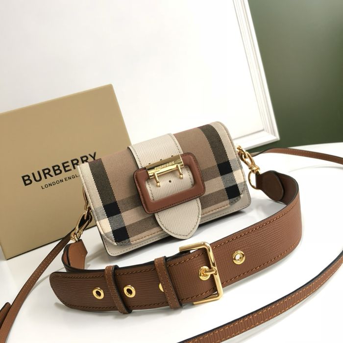 Geanta Burberry