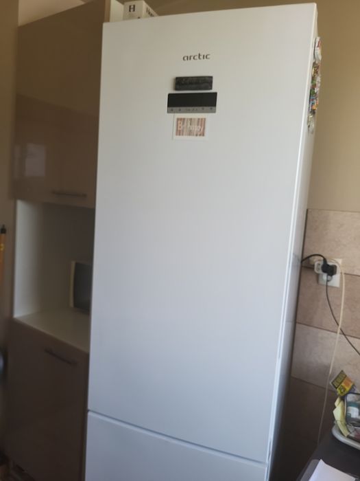 Defect Arctic AK60355NFE combina frigorifica frigider h 201cm, piese