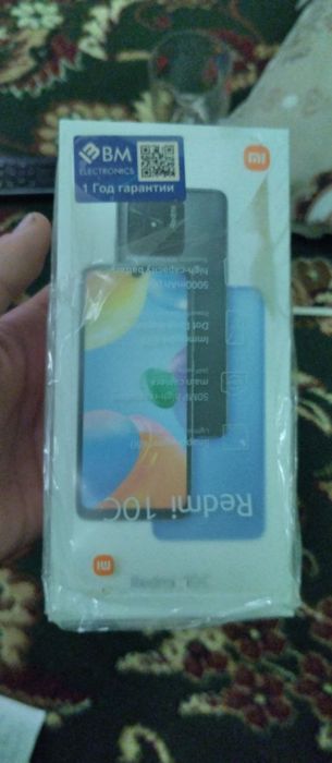 Redmi 10c sotiladi xolati yaxshi,olgan odam baraka topib ishlatadi,
