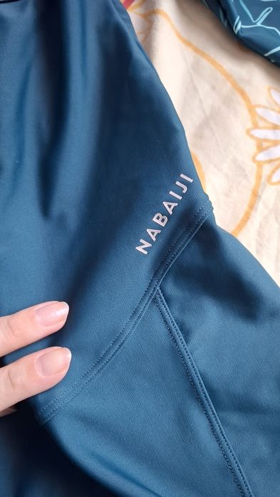 Чисто нов, цял бански с дълги ръкави и крачоли за 5-6-годишно дете