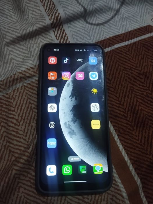 продам телефоны самсунг А50 и оппо а 53