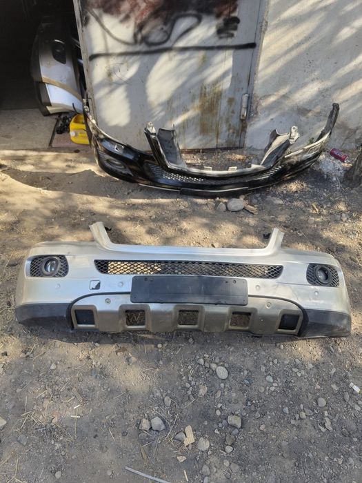 Продам бампер на МЛ 164 Мерседес