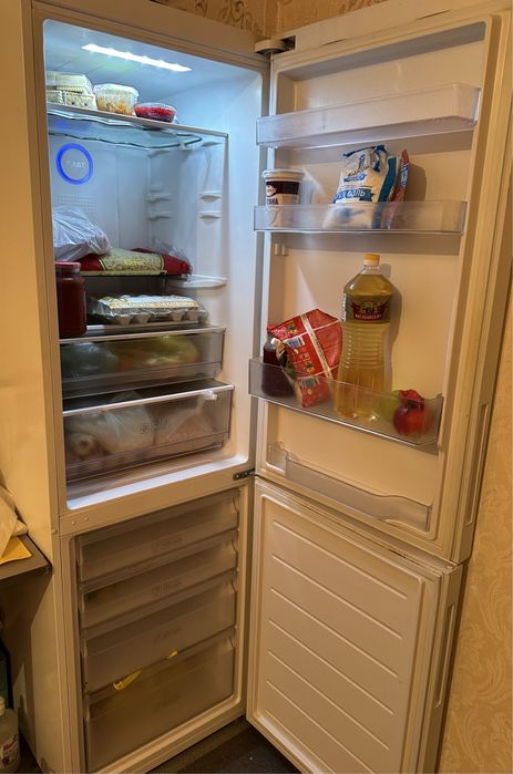 Холодильник Haier.Год 2020