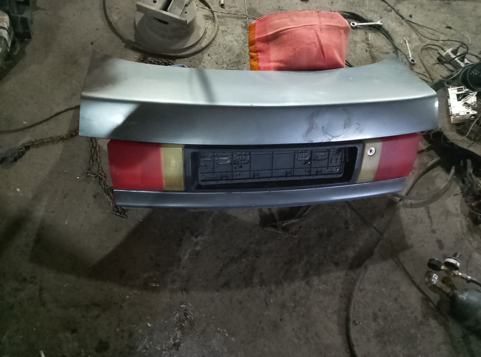 Ауди 80 потолок.