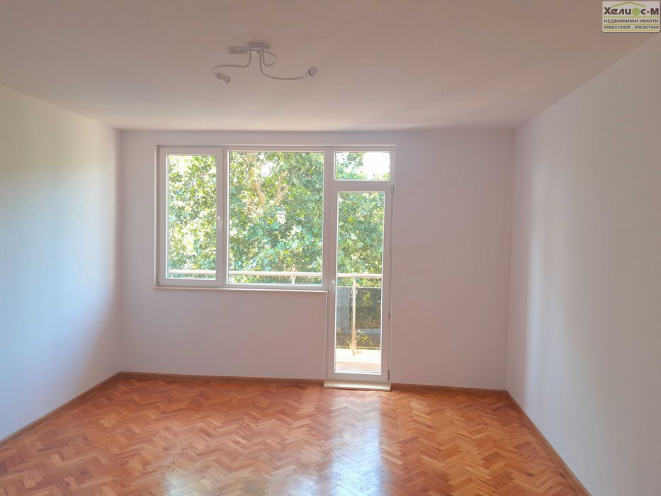 Тристаен апартамент до парк "Монтанезиум" и "Слънчева градина"