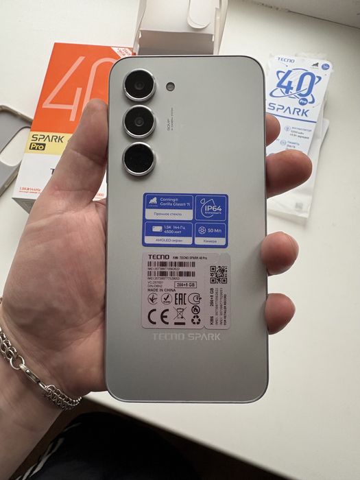 Tecno Spark 40 Pro 256gb