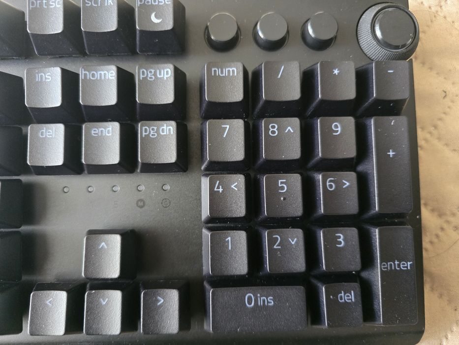 Razer BlackWidow Elite (Yellow Switches) -  механична клавиатура