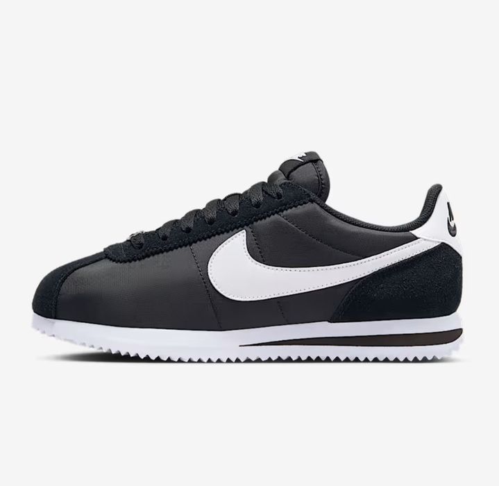 Женские кроссовки Nike