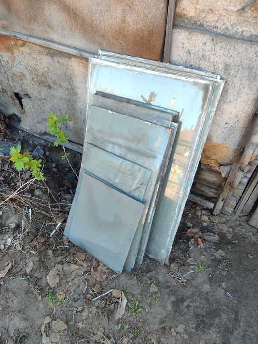 Отдам даром стекла
