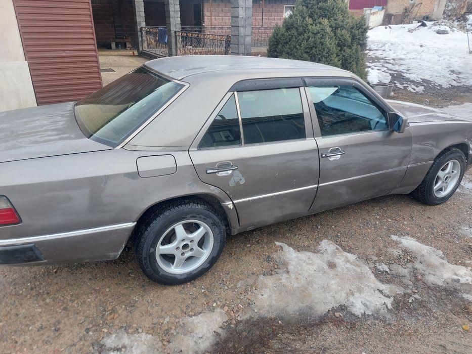 Продам мерседес Е 200