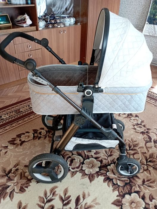 Продам коляску.          .