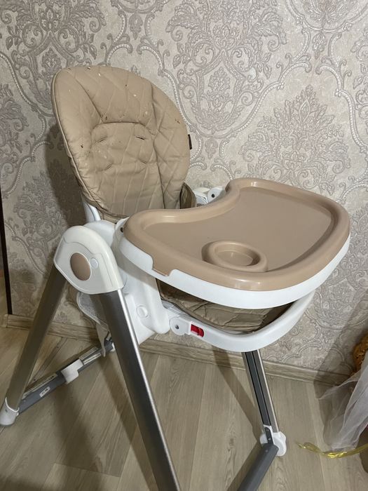 Детский столик для кормления