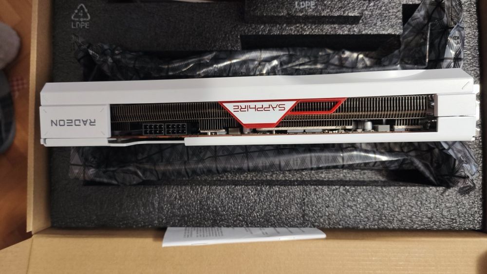 Placa video Sapphire RX 7800 XT pure