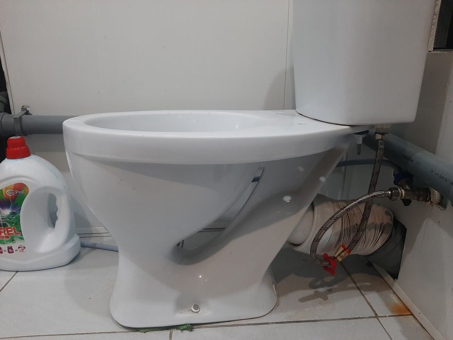 Продаётся унитаз
