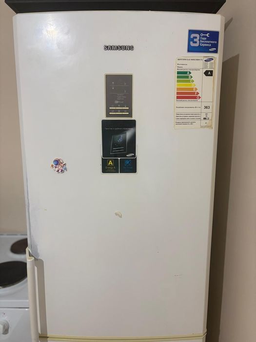 Продам холодильник Samsung