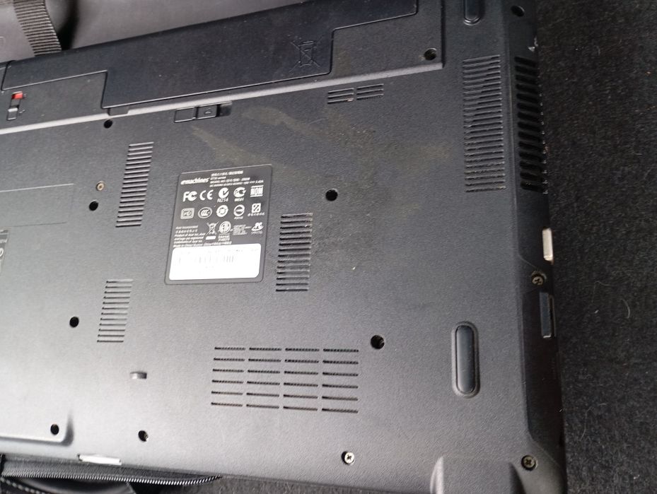 ACER eMachines E732 с Windows 7