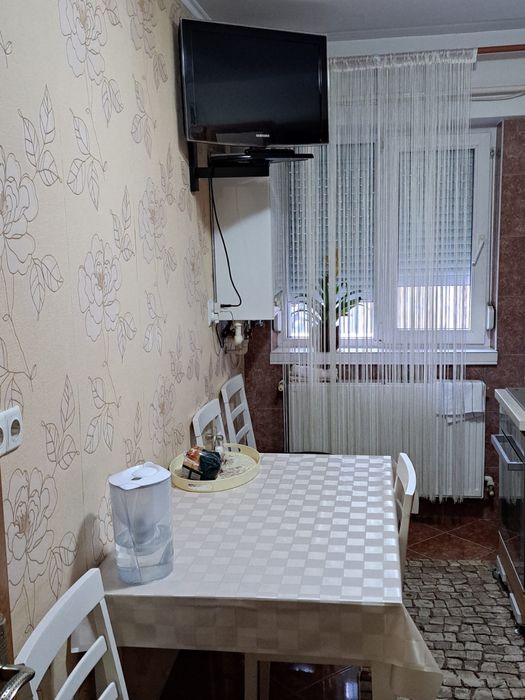 Vand apartament 3 camere