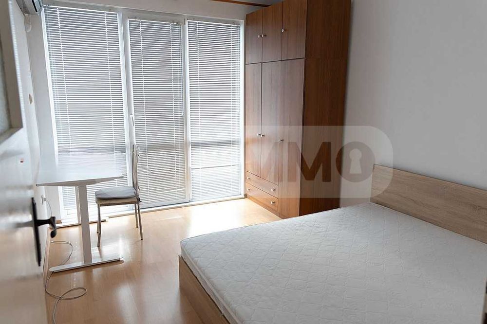 Дава се под наем Тристаен апартамент в Варна, Цветен квартал - 90 кв.м за 698.19 € - Снимка #7