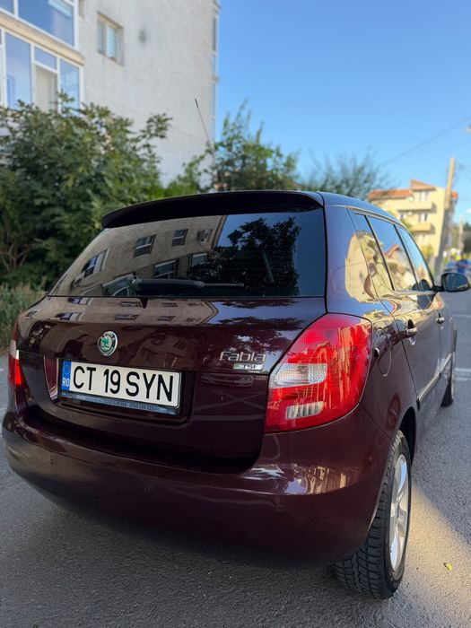 SKODA Fabia 2011 — imagine 2