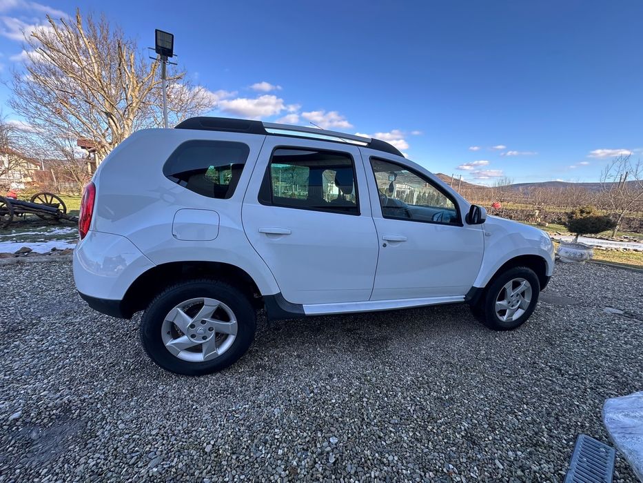 Dacia Duster 1,6  105 Cp Benzina 2011