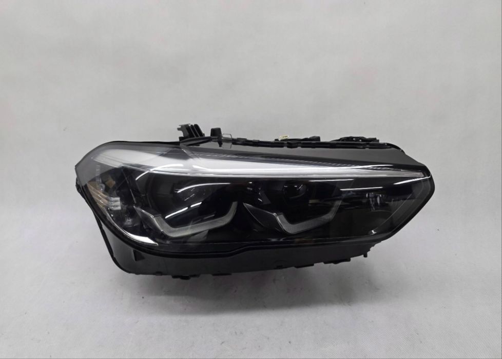 Ляв десен лед фар фул лед адаптив  бмв Г05 Г06 BMW X5 G05 X6 G06  FULL LED ADAPTIVE EUROPA 948178303 948178403