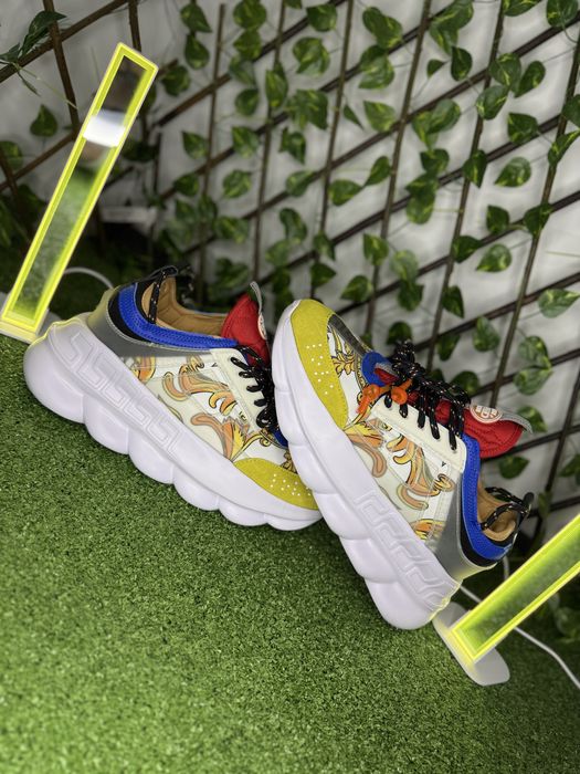 Versace Chain Reaction