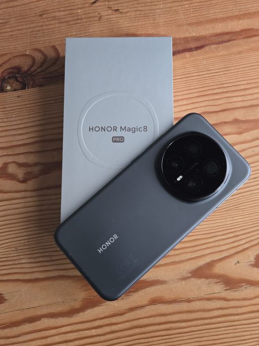 Продам/обмен Honor Magic 8 pro 12/512gb