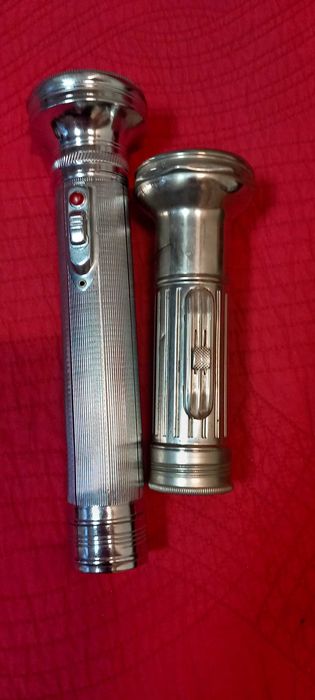 Продавам стари металически,ръчни прожектори